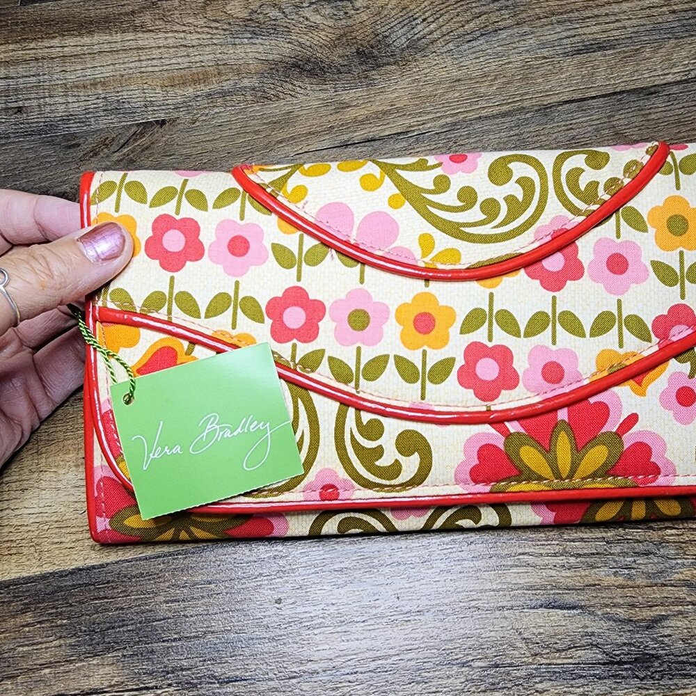 VERA BRADLEY Clutch Wristlet Making Waves Folkloric Pattern (Retired) - NEW